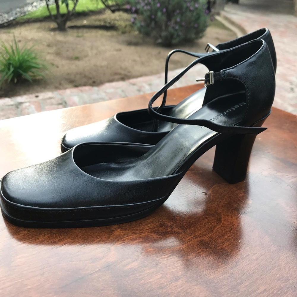 Naturalizer pumps 5.5